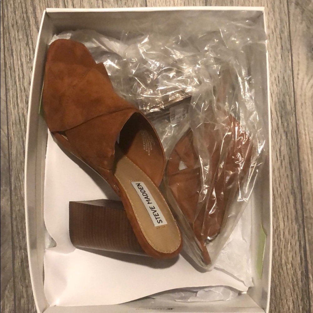 Brand New Steve Madden Suede Mules
